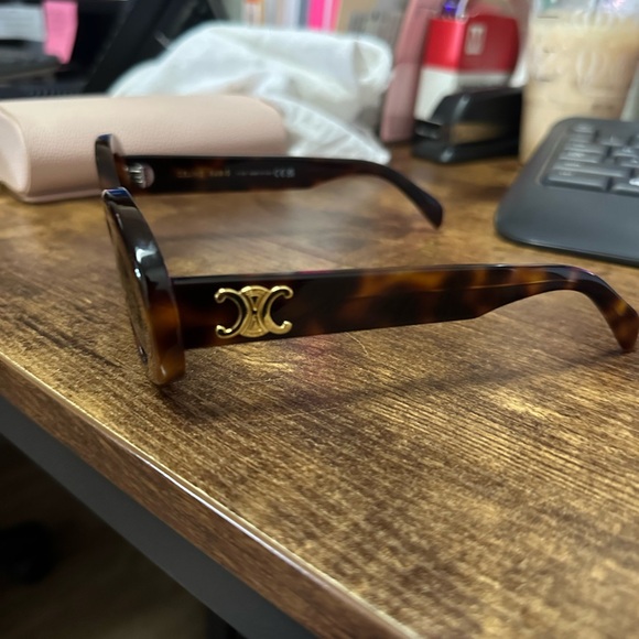 CELINE SUNGLASSES - Picture 5 of 6